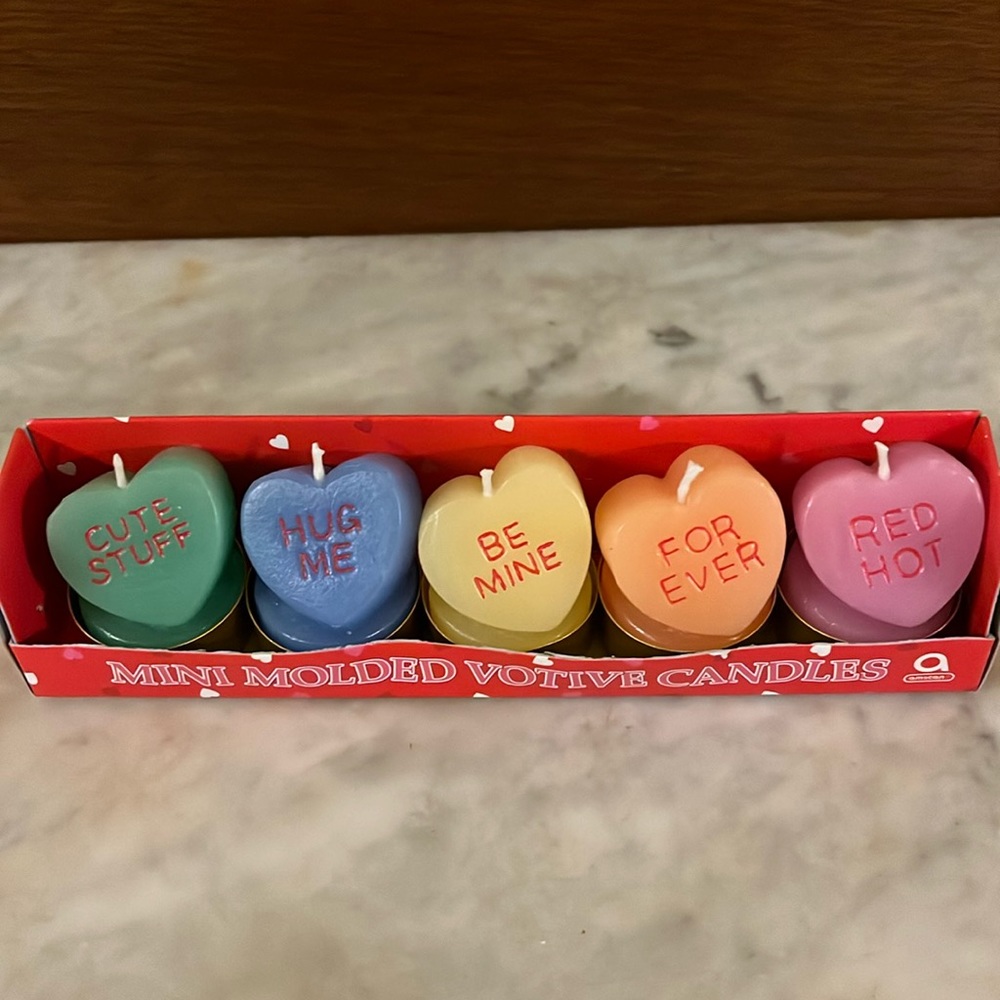 Mini Molded Votive Candles-Set Of 5 Colored Hearts) 🩷❤️💜🧡💚